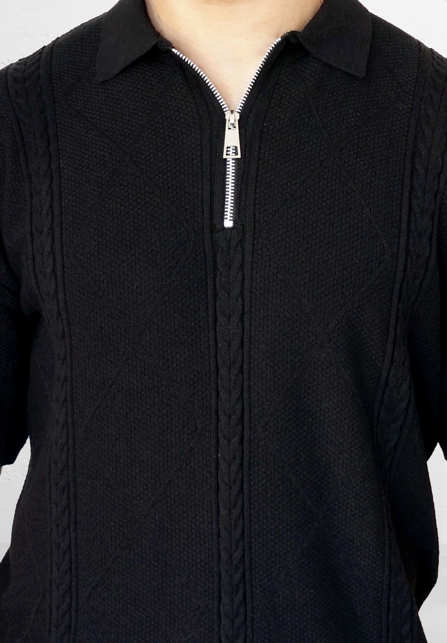 KNITTED T-SHIRT BLACK